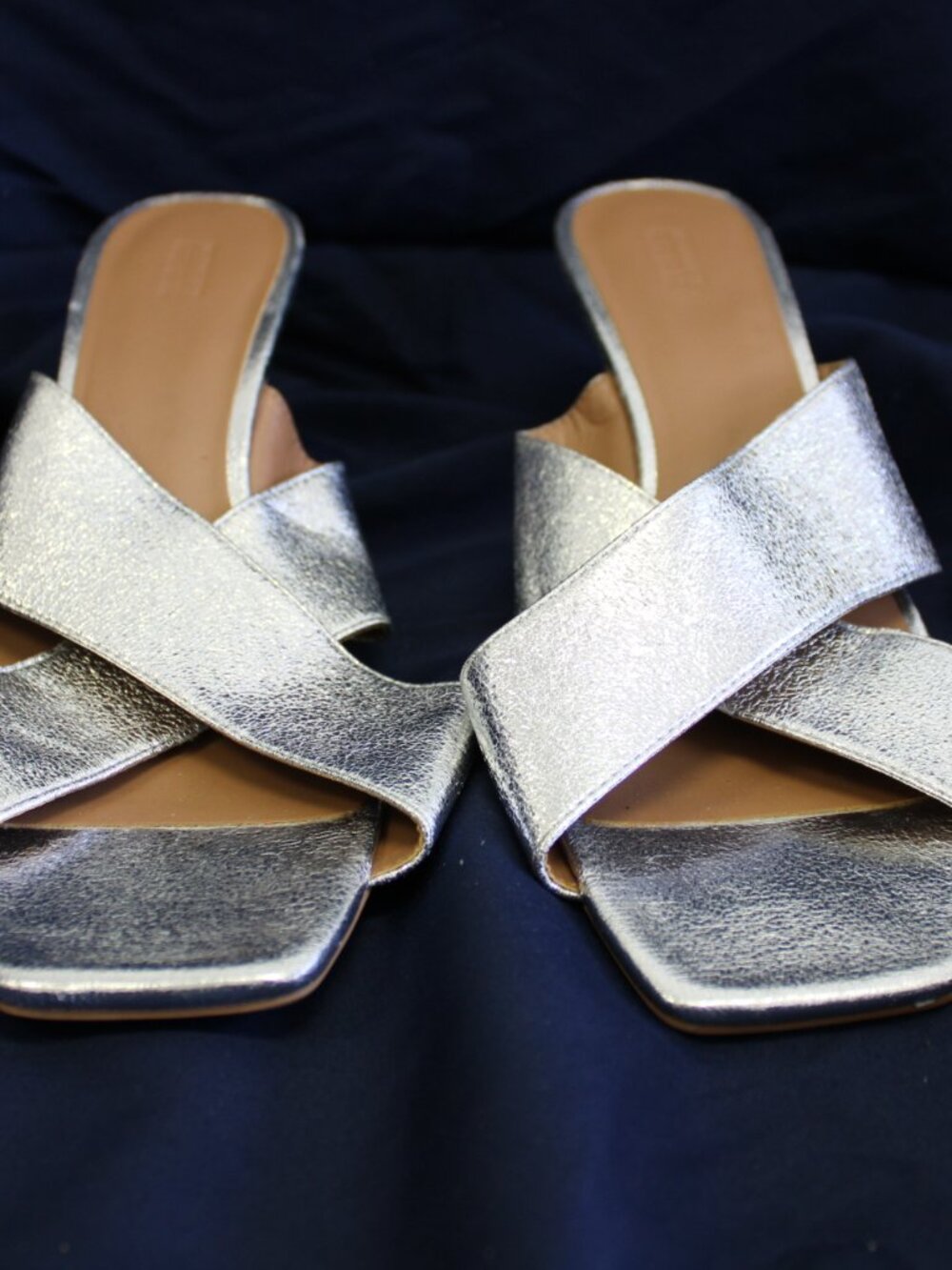 Nordstrom Women's Silver Slip On Sandal Size 10